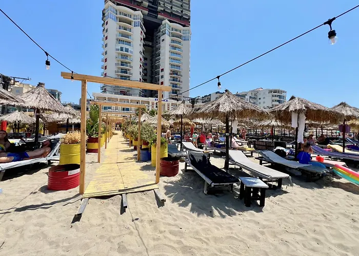 Daire Seaside Escape With Stunning Sea View *