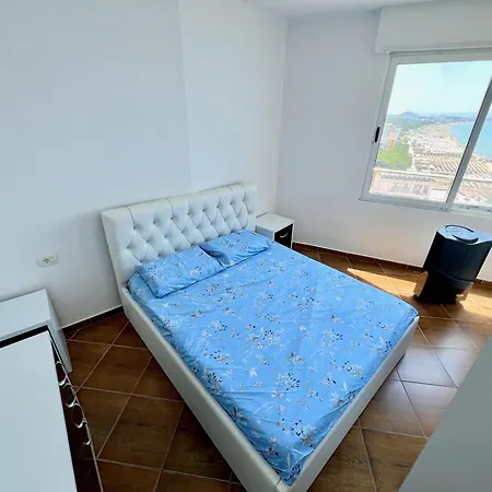 Apartment On The With Sea View *