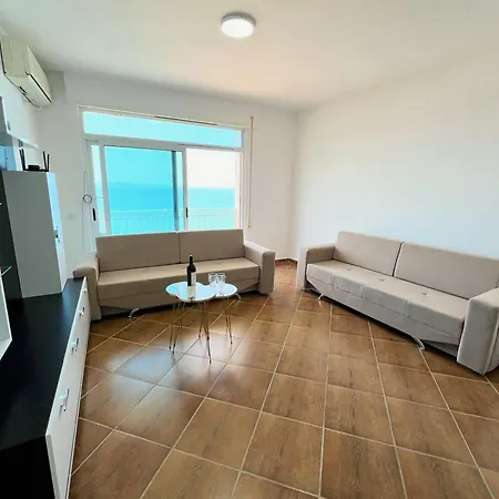Apartment On The With Sea View