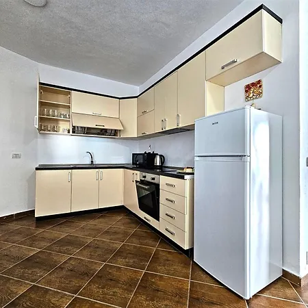 Apartment On The With Sea View *