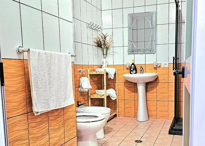 Apartment Seaside Escape With Stunning Sea View Durrës